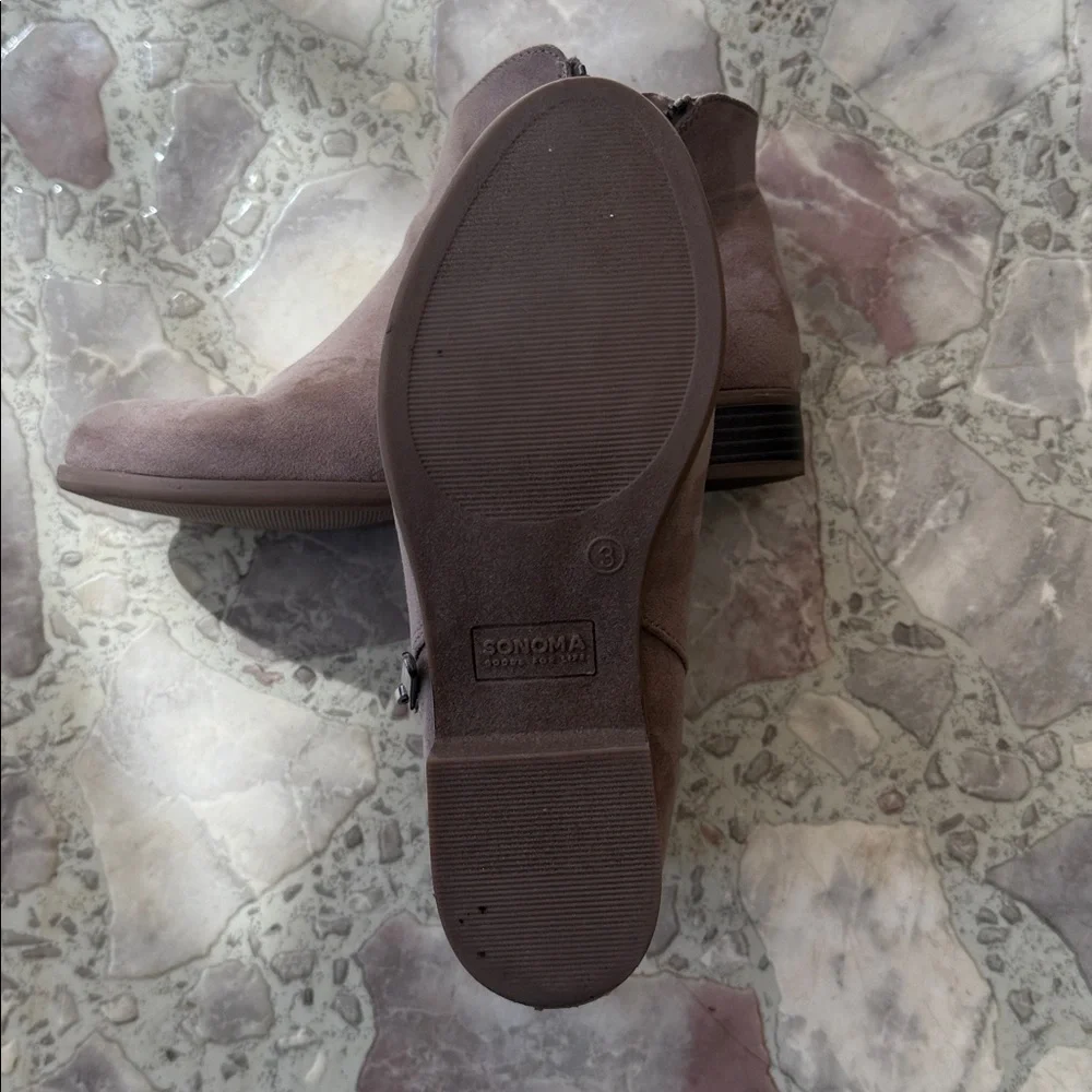 Little girls Taupe Ankle Boots - Picture 3 of 3